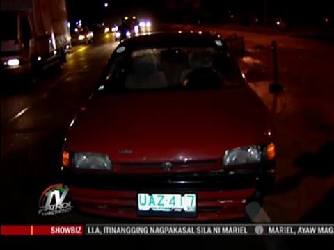 Car hits 'Safety first' sign along Commonwealth