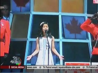 Maria Aragon sings before William, Kate