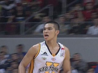 UAAP Top 5 Plays - August 4 2012