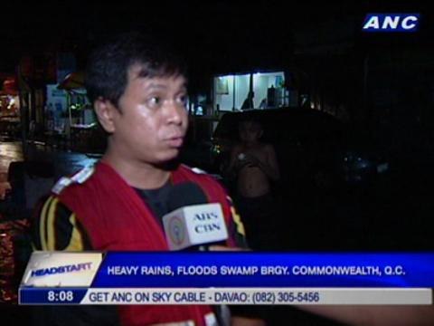 Heavy rains, floods swamp brgy. Commonwealth in Quezon City