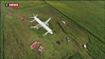 Un avion atterrit en urgence dans un champ de maïs en Russie