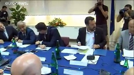 Salvini egy menekültvárosból üzent: az olasz kikötők továbbra is zárva vannak