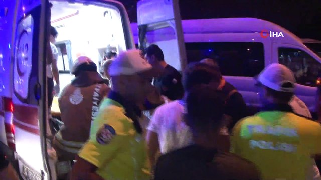 Fatih’te polis aracıyla otomobil çarpıştı: 1’i polis 7 kişi yaralandı