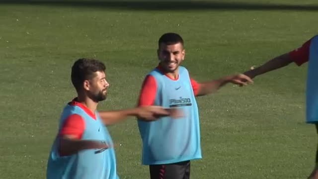 Los rojiblancos se preparan para su primer encuentro liguero