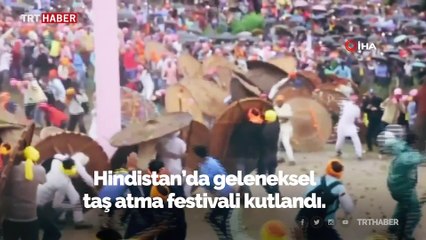 Hindistan’da taş atma festivali: 100 yaralı