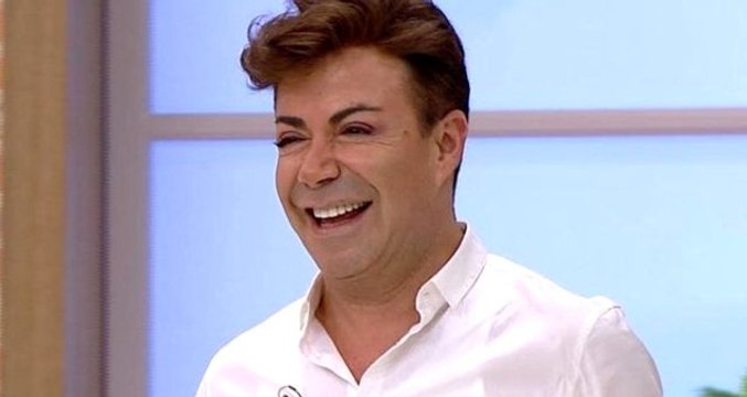 Ünlü şarkıcı Fatih Ürek, hastaneye kaldırıldı