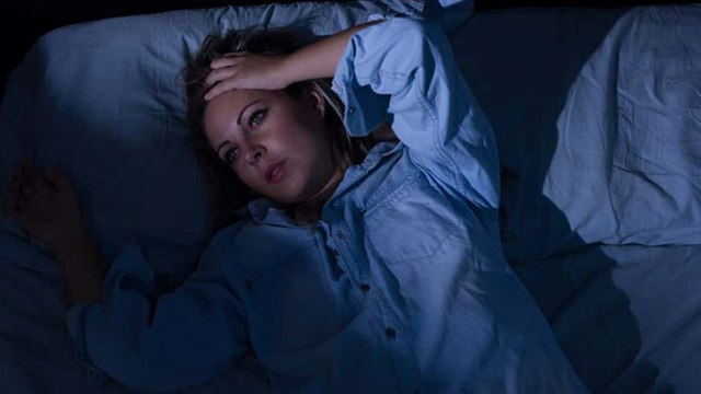 भूलकर भी सोने से पहले ना खाएं ये चीजें वरना पछताना पड़ेगा | Avoid Eating these things at Night