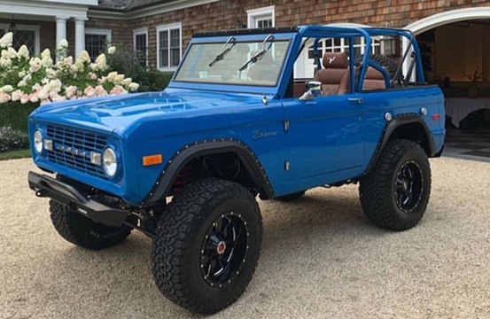 Jennifer Lopez buys Alex Rodriguez a car for his birthday