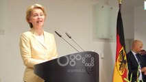 RTV Ora - Presidentja e KE vlerëson ministren Xhaçka: Shqipëria një aleat i denjë