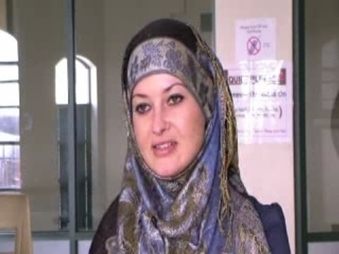 Nicole Queen- Converts after seeing Youtube videos on Islam