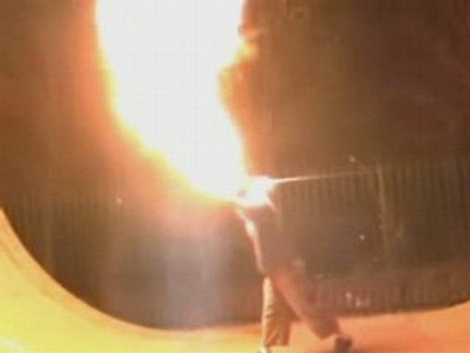 Jonglage: Bolas et craché de feu par deepblack bollas