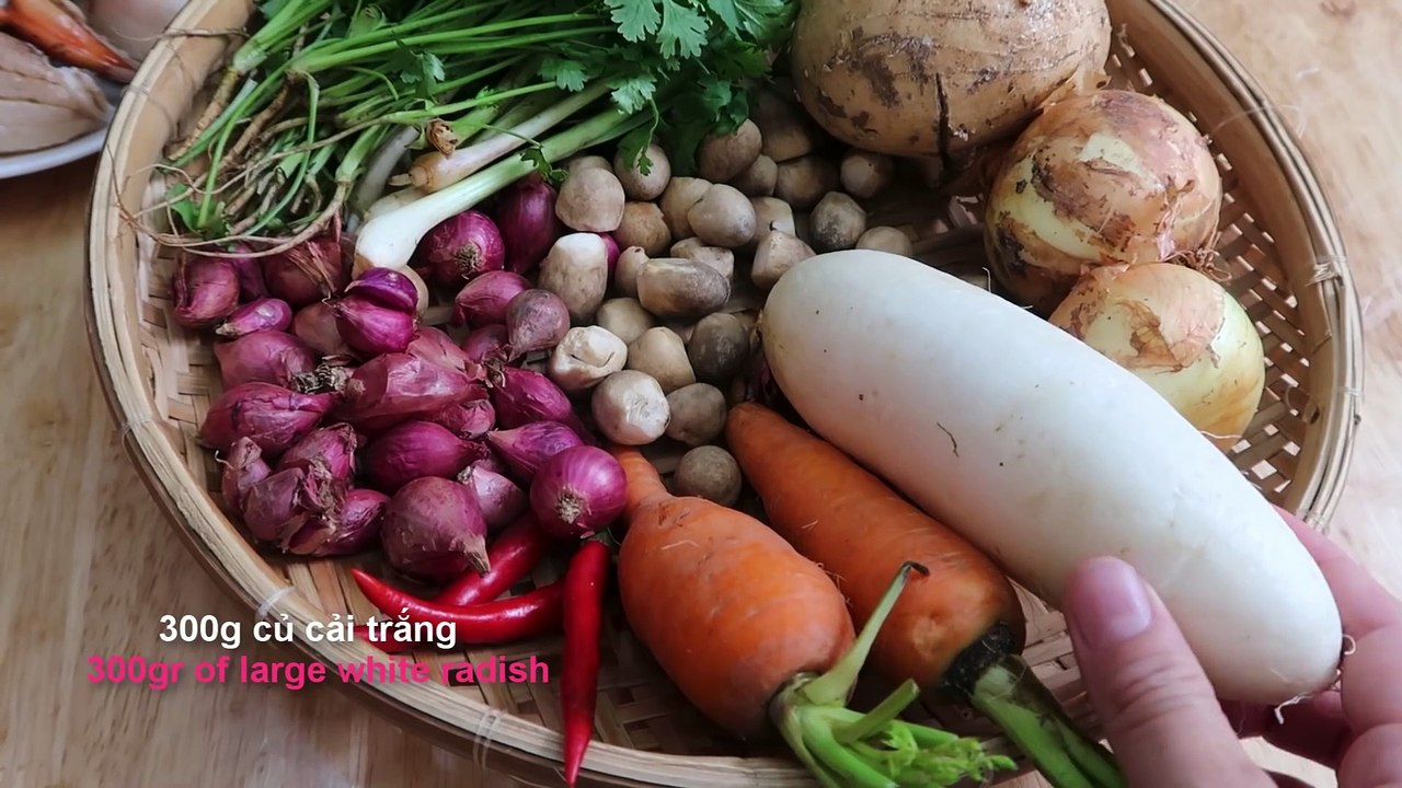 Bánh canh cua - Thử làm bánh canh cua đắt nhất Sài Gòn với Natha Food, tự làm sợi bánh canh