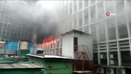 - Hindistan'da korkutan yangın