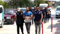 Adana'da yakalanan DEAŞ'lılar adliyeye sevk edildi