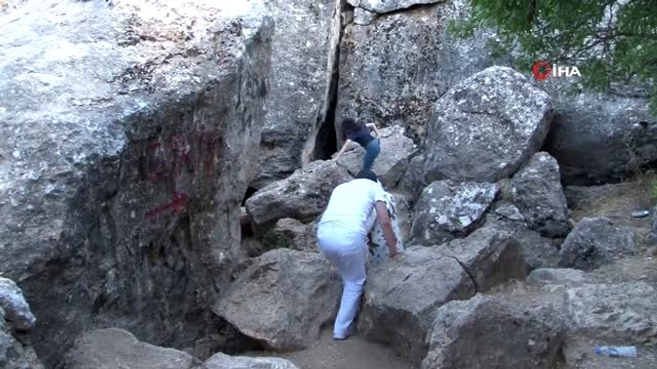 Sıcak günlerin serinleten durağı Buzluk Mağarası