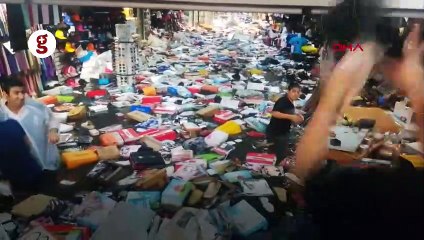 İstanbul'da sağanak: Eminönü'nde altgeçidi su bastı