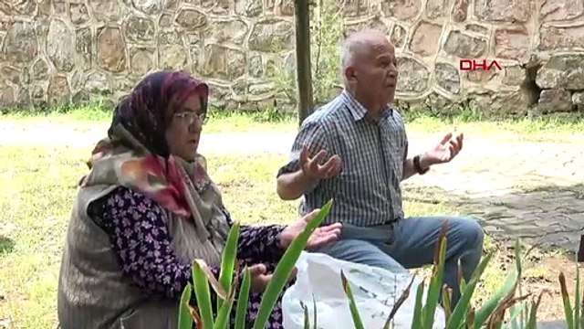 17 Ağustos depreminde hayatını kaybedenler mezarları başında anıldı