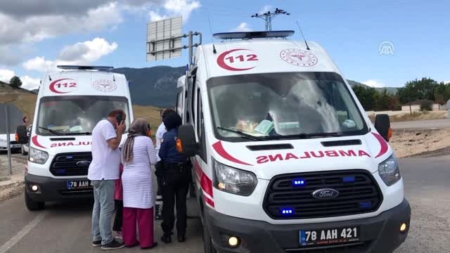 Trafik kazaları: 6'sı çocuk 15 yaralı