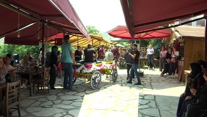 Altınköy'de geleneksel köy düğünü yapıldı