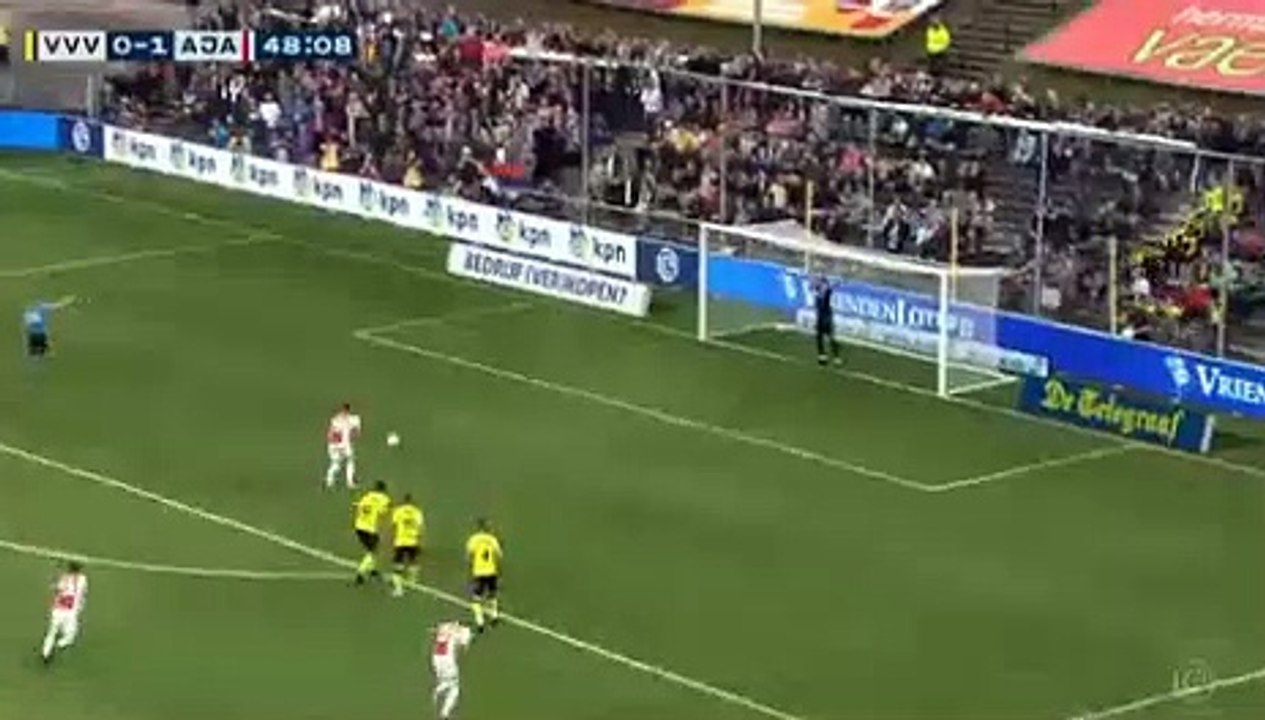 Venlo 0 -2  Ajax  : Goal - 0:1 - 44'   Ziyech H. (Tadic D.), Ajax