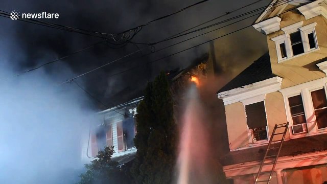 Firefighters tackle house blaze in Shamokin, Pa