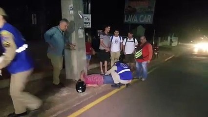 Motociclista fica ferido em acidente na Rua Jacarezinho