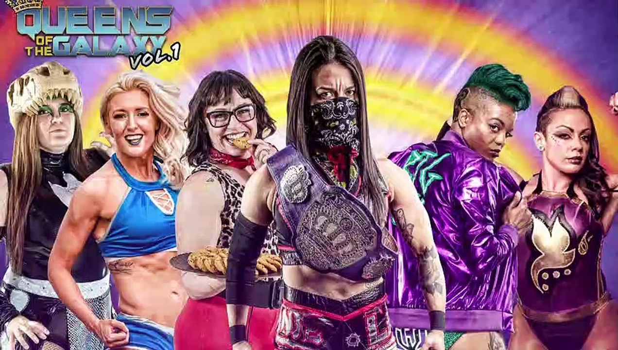 Madi Maxx "spanks" Diamante and Diamante spanks Madi Maxx with a chancleta