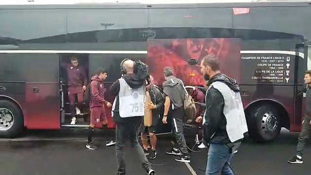 Arrivée des joueurs messins au stade