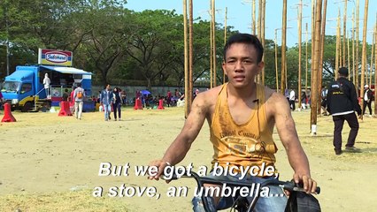 Indonesia celebrates Independence Day with greasy pole contest