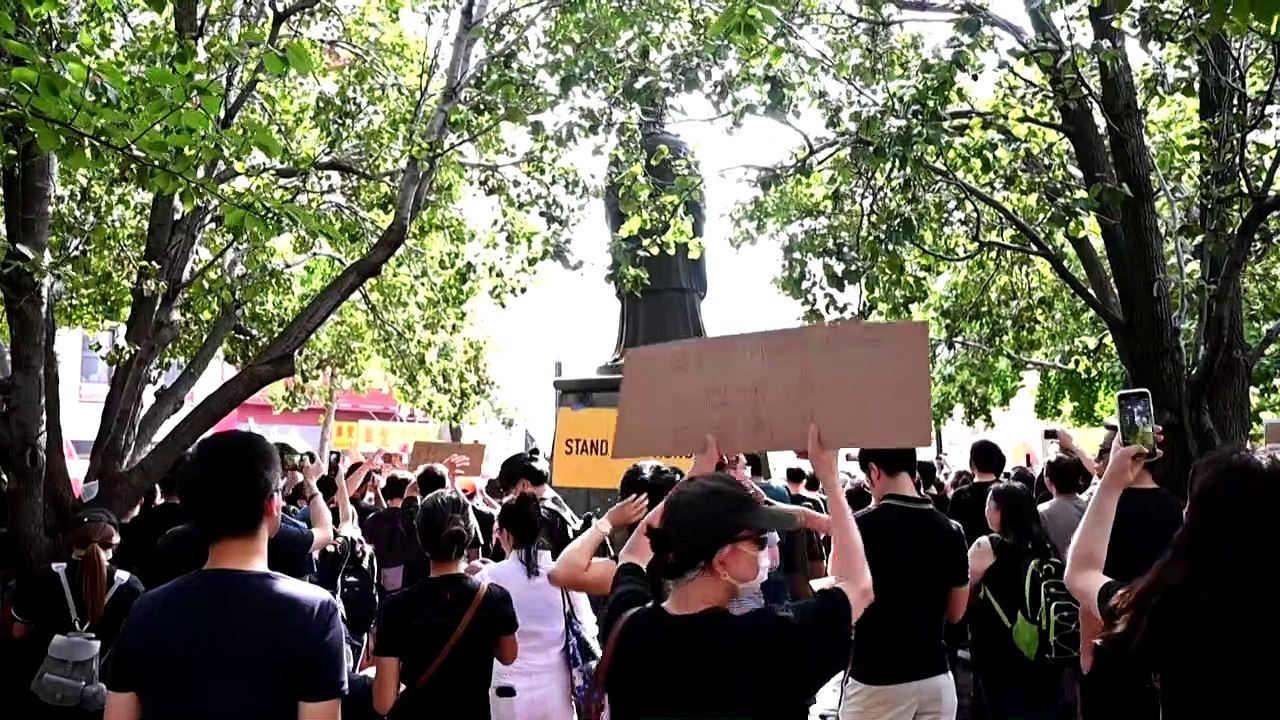 Zehntausende protestieren erneut auf Hongkongs Straßen