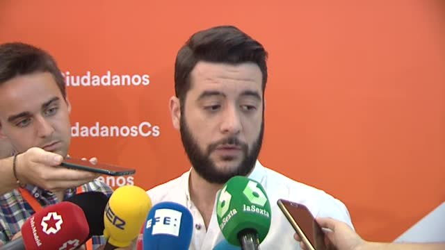 César Zafra: No debemos entrar a valorar tuits personales