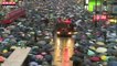Hong Kong : Les militants prodémocratie manifestent avec leurs parapluies (vidéo)