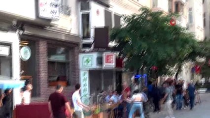 Taksim Talimhane'de meydan kavgası kamerada