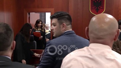 RTV Ora - "Ferri" i gjyqtarëve, vetëm 81 kaluan vettingun! Në shtator hapen dosjet
