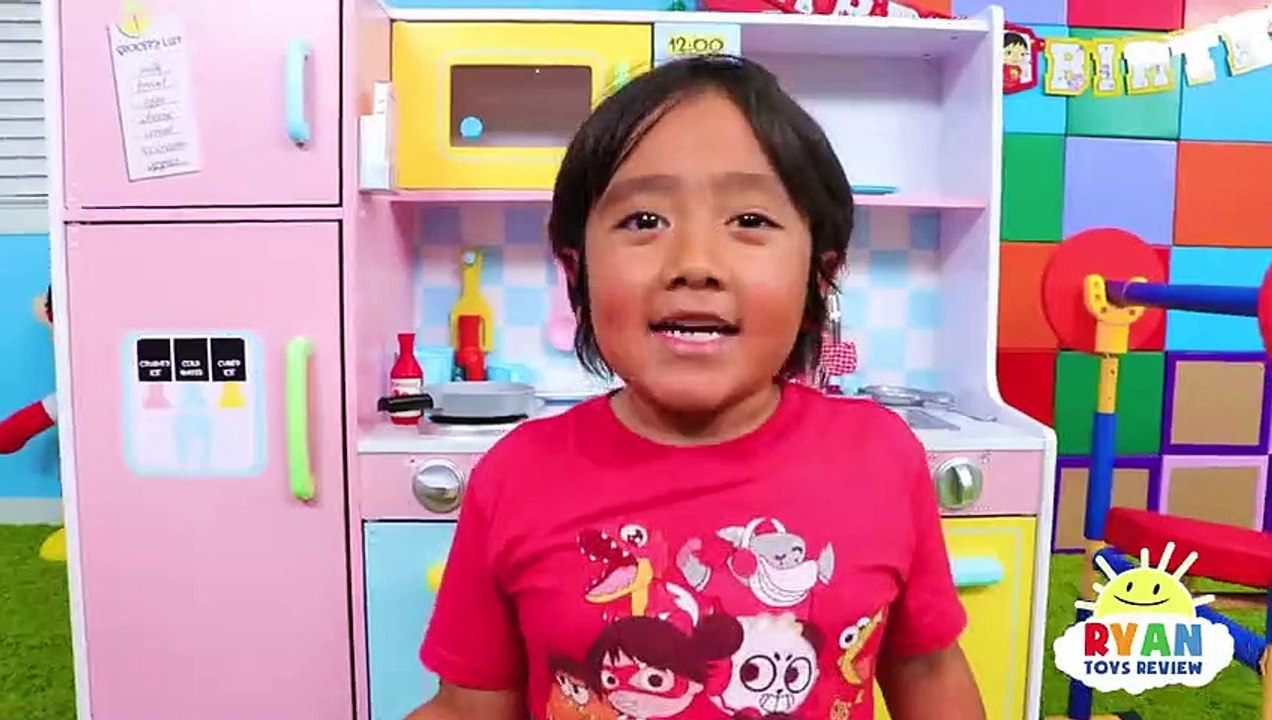 ryan toy review kitchen