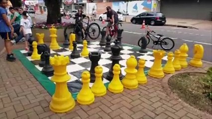 Brinquedos já estão montados para mais uma edição do Domingão-Fechadão