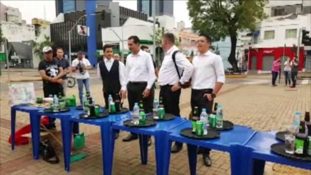 1ª Corrida de Garçons e Garçonetes de Cascavel é realizada no Centro