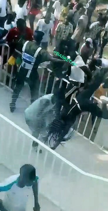 Violentes Bousculades à l'entrée du Dakar Aréna