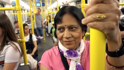 BDMV-11 Aruna & Hari Sharma in U-Bahn 9 from Rathaus Steglitz to Schloßstrße forshopping Aug 12, 2019