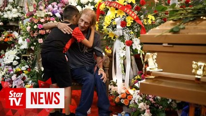 Hundreds show up in El Paso to mourn a woman they didn’t know