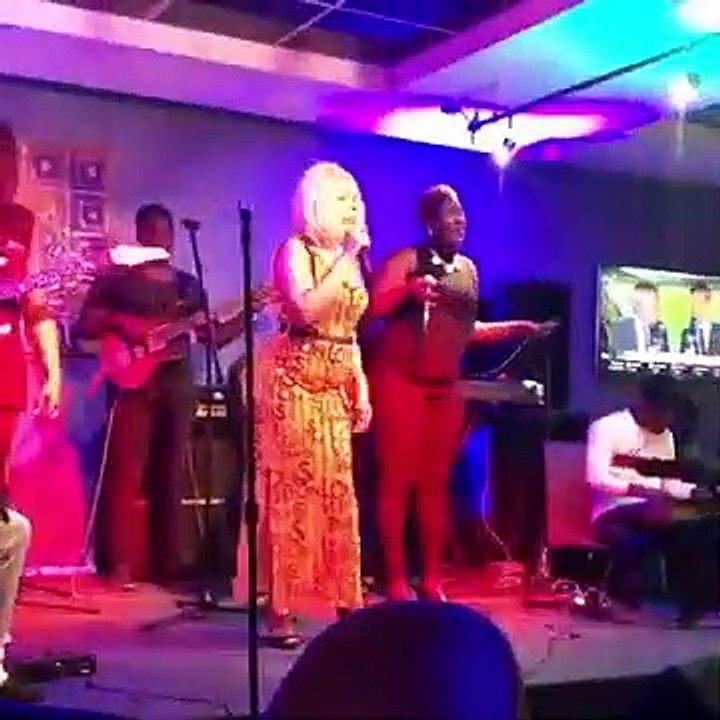 Fausses Hanches – la vidéo qui a trahi Viviane Chidid