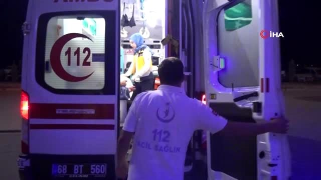 Aksaray'da abla, kız kardeşini kollarından bıçakla yaraladı