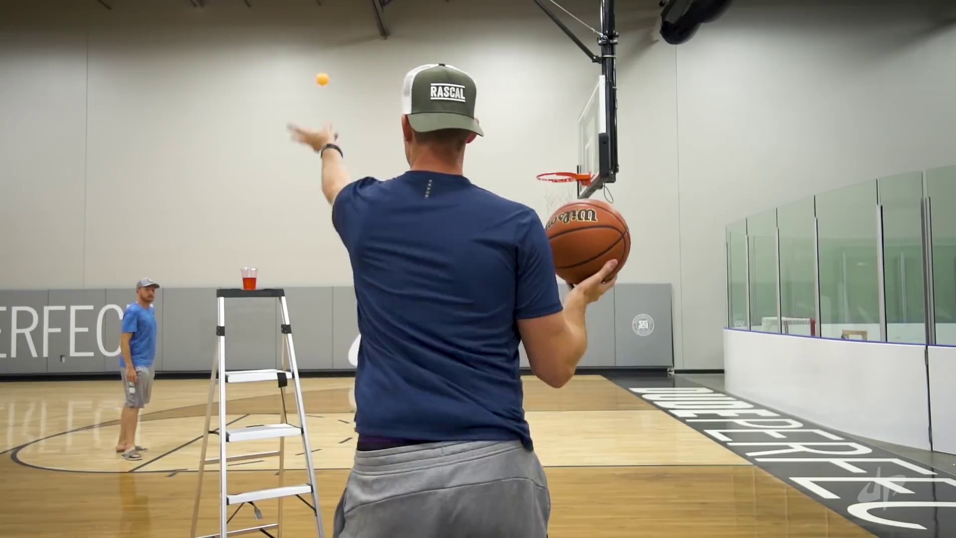 Ping Pong Trick Shots 4 | Dude Perfect - video Dailymotion