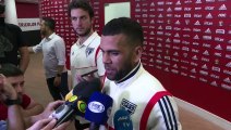 Daniel Alves estreia no São Paulo com vitória e gol