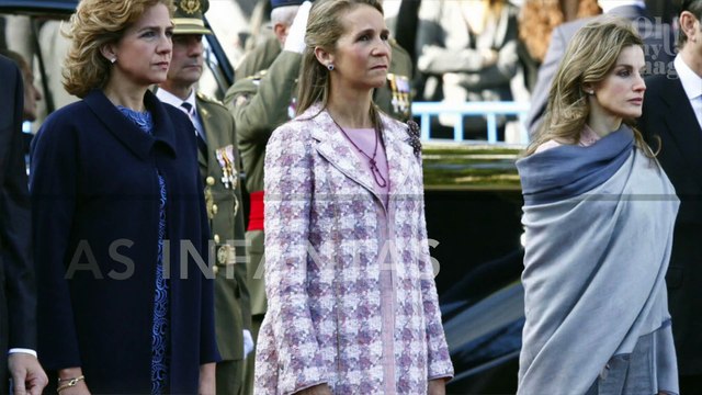 La reina Letizia y las infantas no se pueden ver ni en pintura