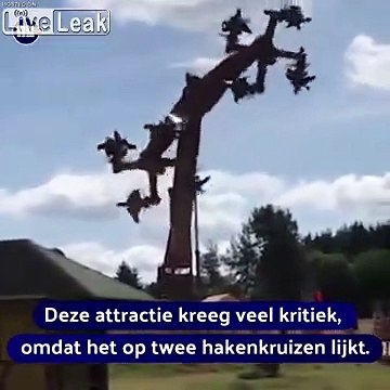 Cette attraction forme des croix gammées !