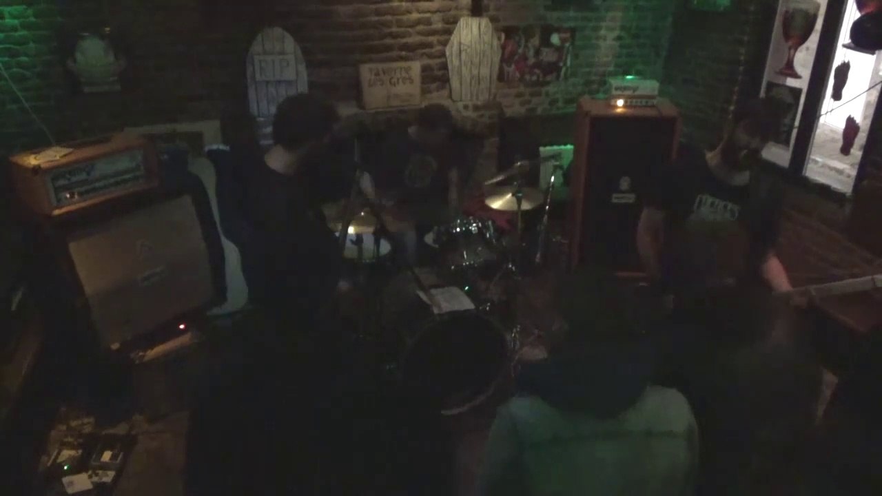 Kuma No Motor - Live Douai 2018 (Punk hardcore)