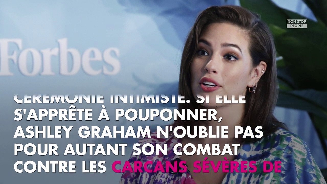 Ashley Graham enceinte : complètement nue, elle affiche ses vergetures