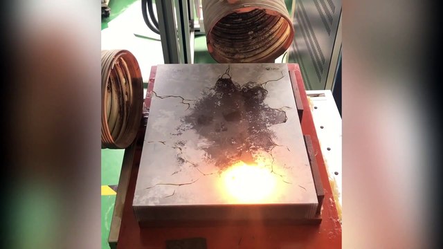 Gears 5 - Gears 5 Limited Edition Xbox One X and Kait Diaz Controller