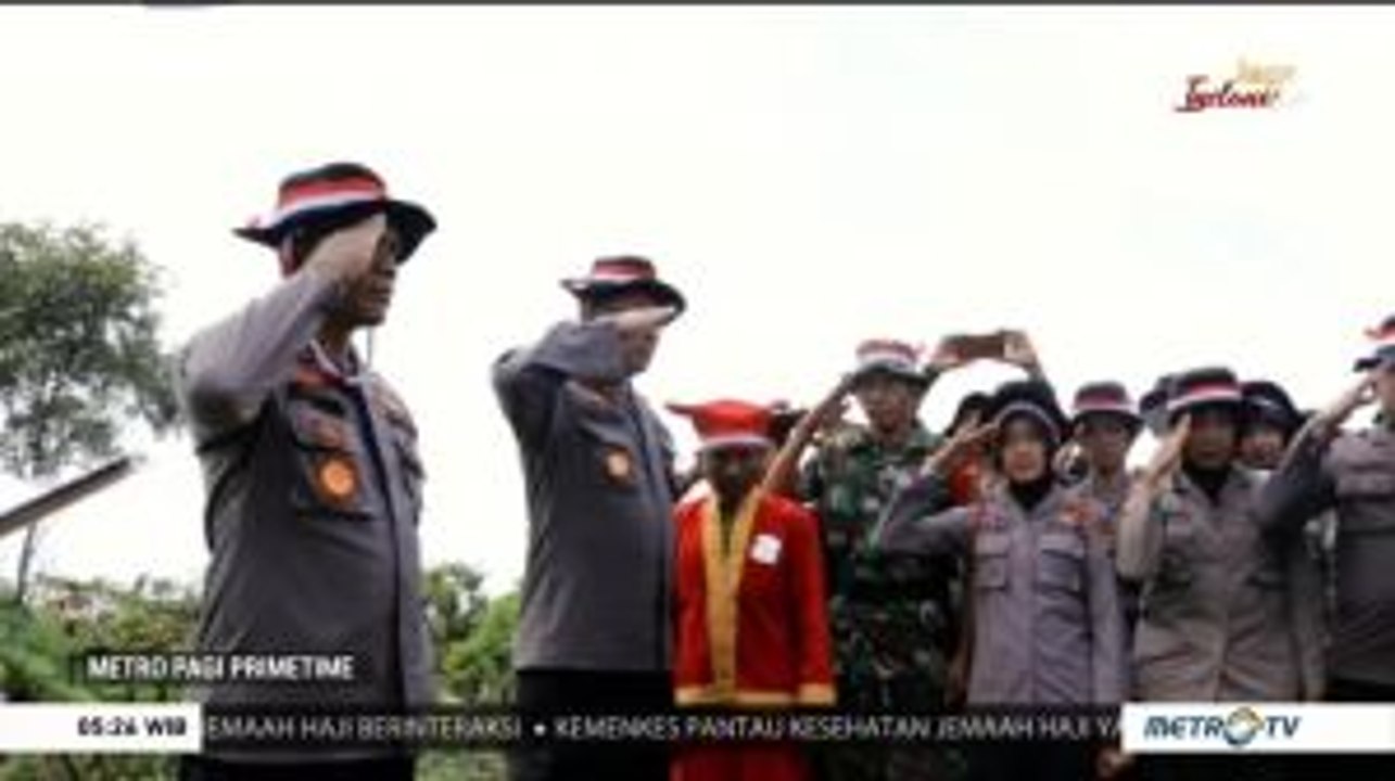HUT RI, Polda Lampung  Kibarkan Bendera di Puncak Gunung Rajabasa